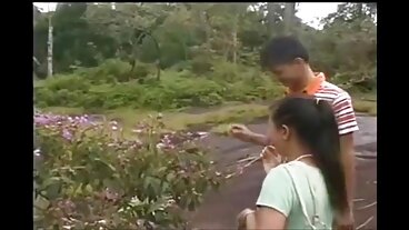 ব্র্যাট এস সিস: আমার সৎ ভাই আমাকে পর্নএইচডি লন্ড্রি রুমে একটি বড় বোঝা রাখতে চুদা চুদির xxx সহায়তা করে
